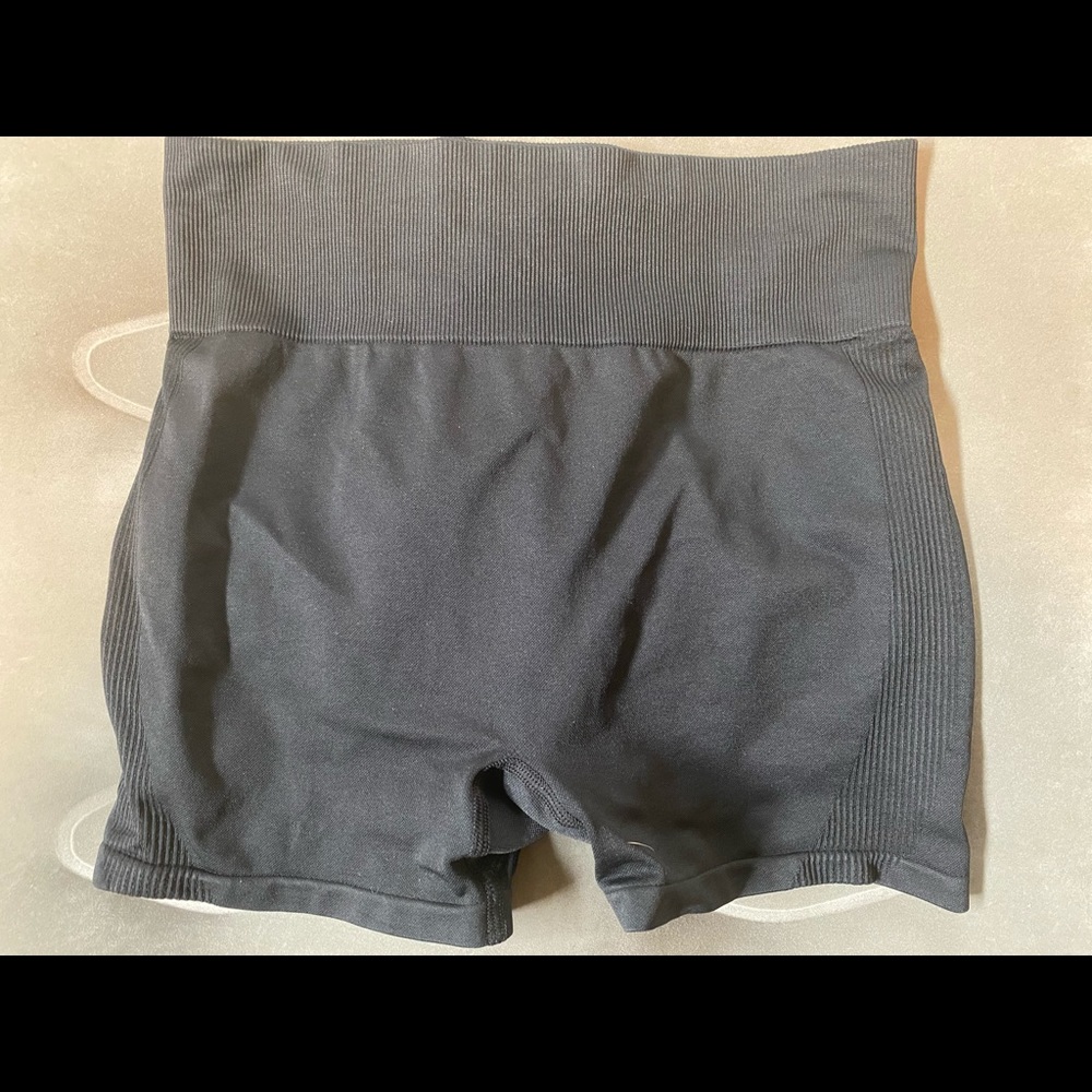 Victoria Secret Pink spandex shorts size Large